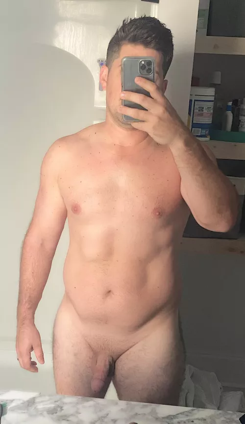 34(m) - 5’8 200 - happy Sunday