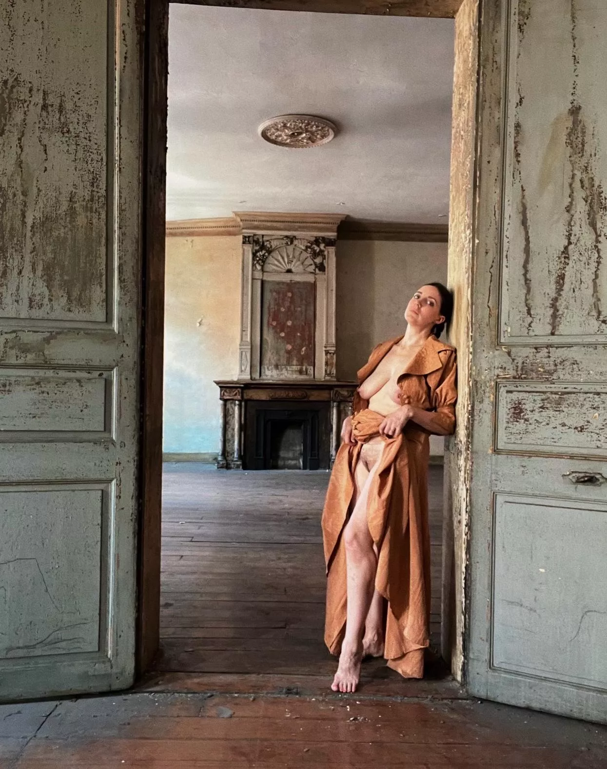 A real Victorian dress in a real Victorian house