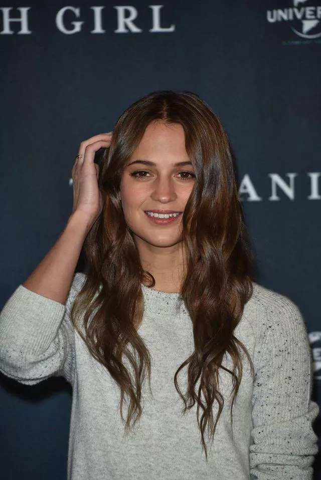 Alicia Vikander
