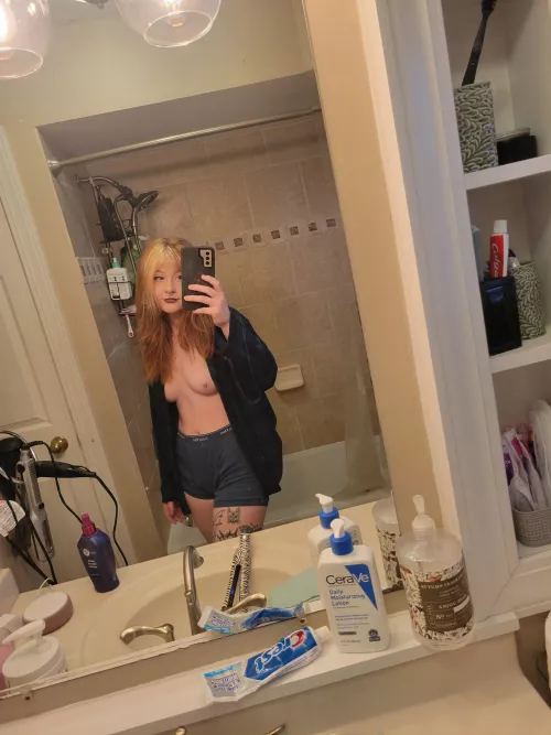 Anyone like edgy redheads? 