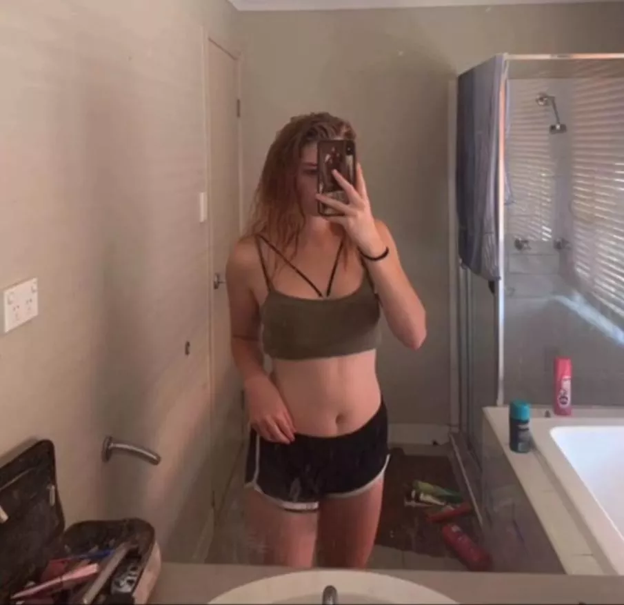 Anyone wanna cum tribute me