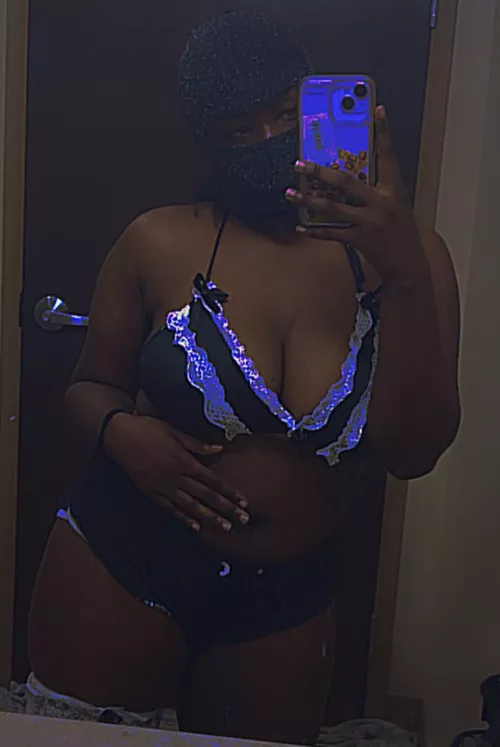 Can I send you these with and without clothes 