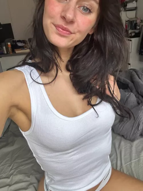 do you like my smile? :) (F19)