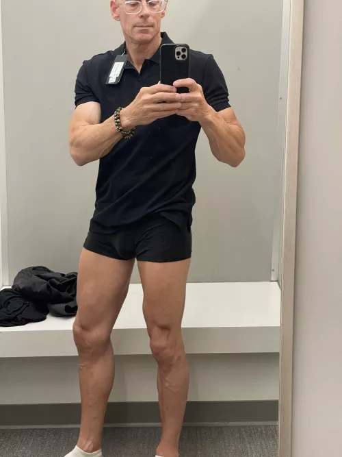 Dressing room buldge