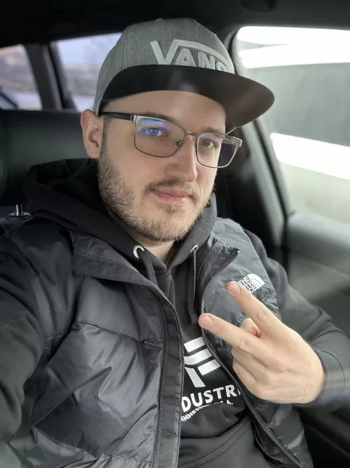 Enjoy the Long Weekend Boys βπ»