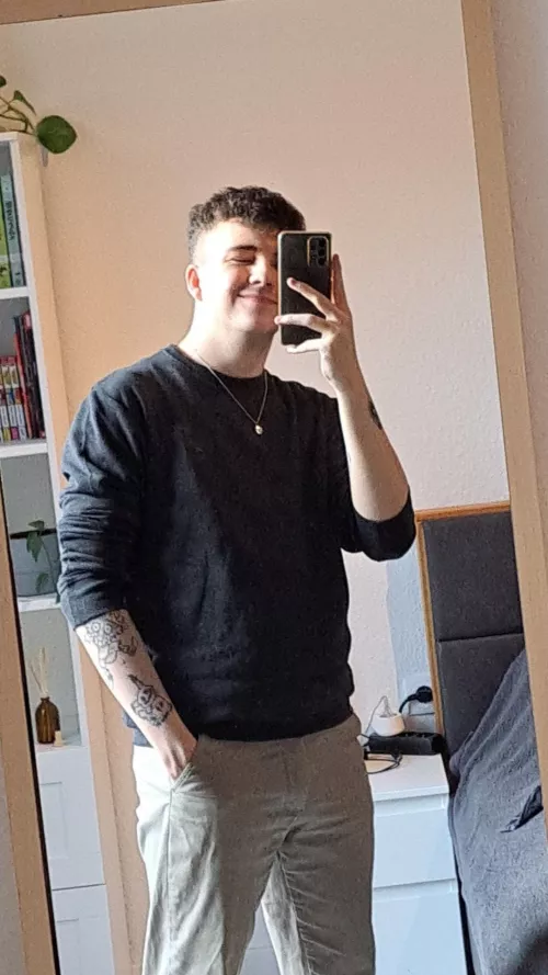 Enjoying a great Sunday :)) how is everyone doing today? 