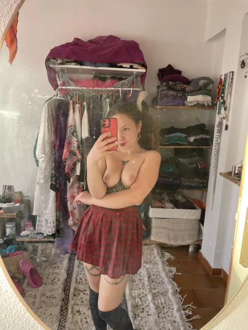 [F] I'm going to college and I'll be the most beautiful there