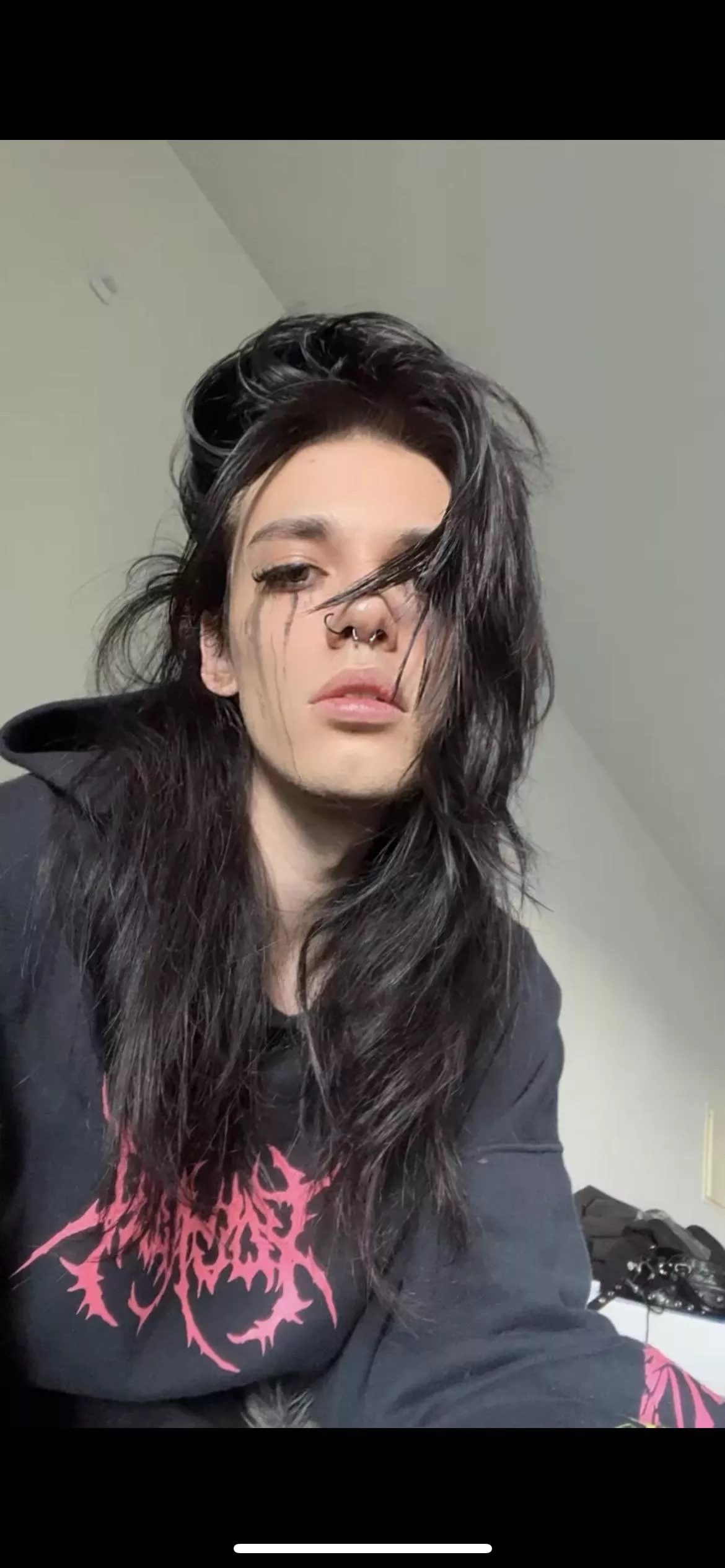 Fake eyelashes :’)