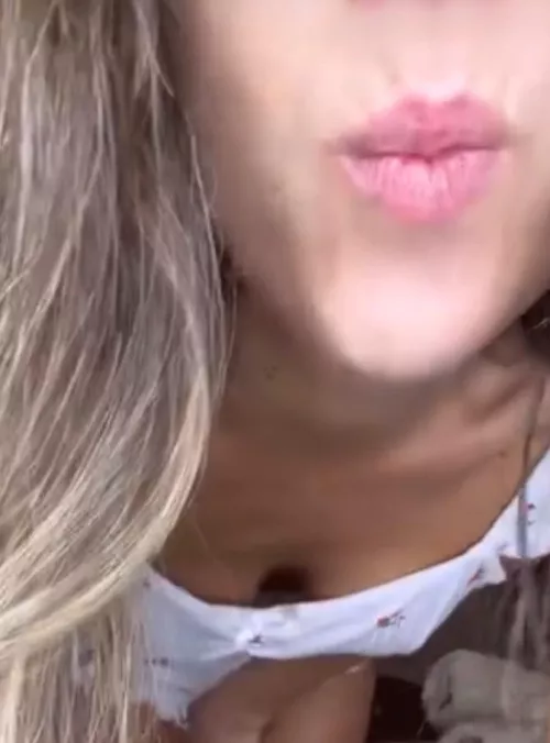 Goodnight kiss before bed…