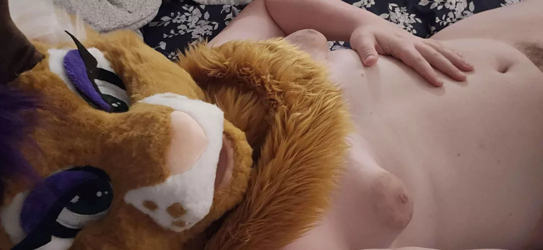 Have some deer kitty titties 