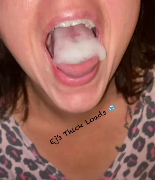 Hubby’s thick load! Good Lord 😍💦🤤