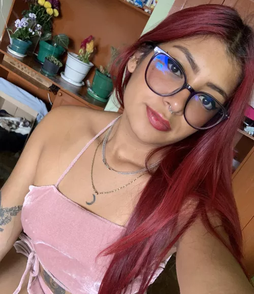 I love this pink top!