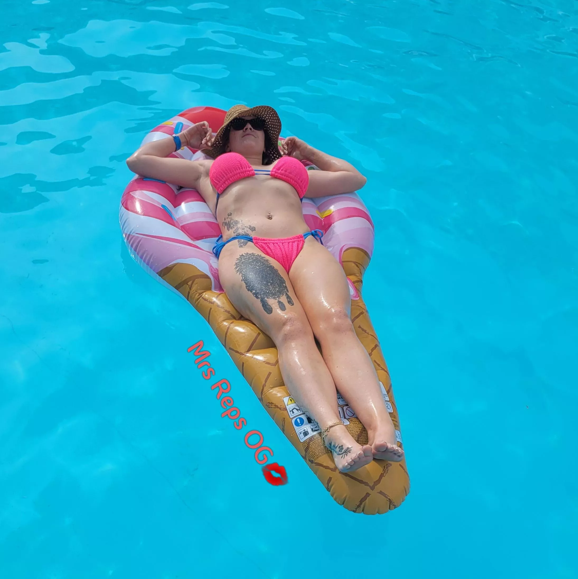 I wanna be licked like an ice cream