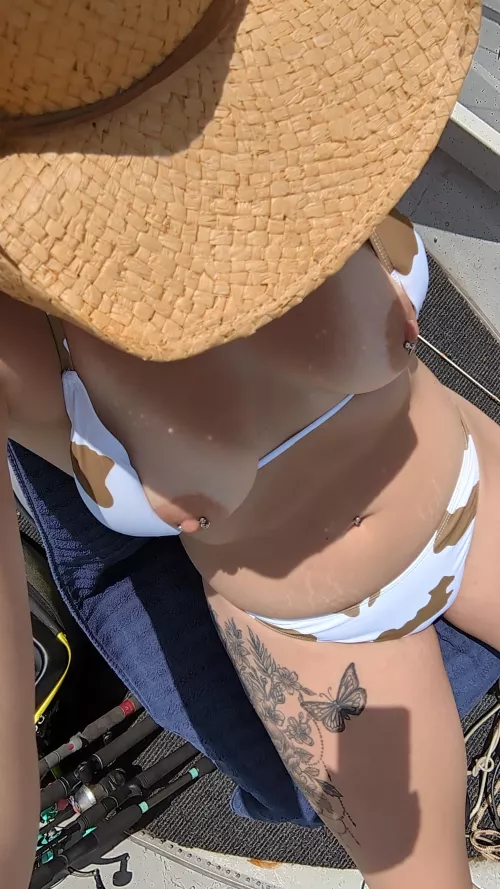 I want you to fuck me on the boat while everyone watches 