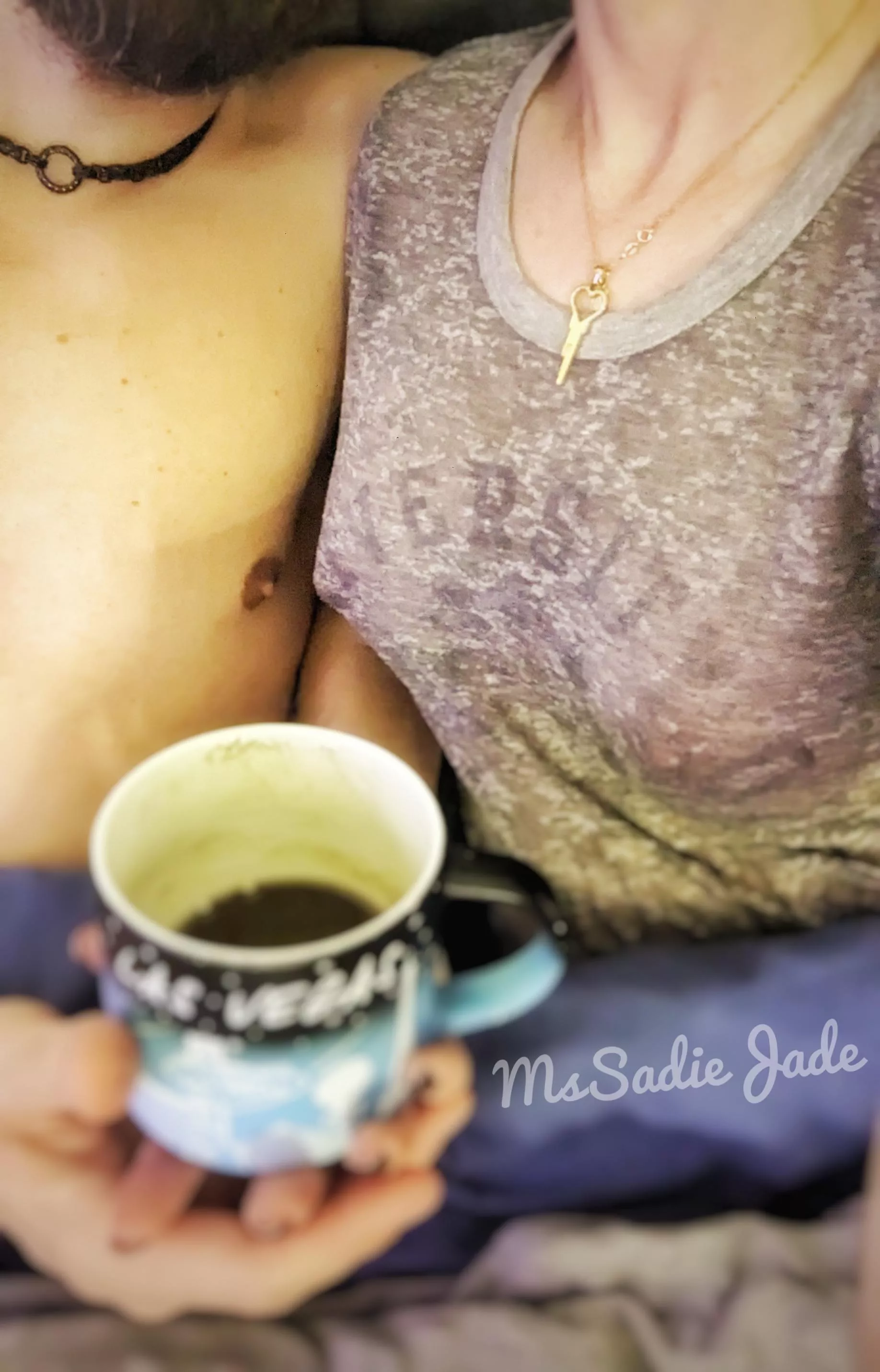 Kratom tea with Toy at the end of a long day's work really hits the spot.