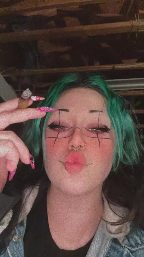 Let’s smoke together 