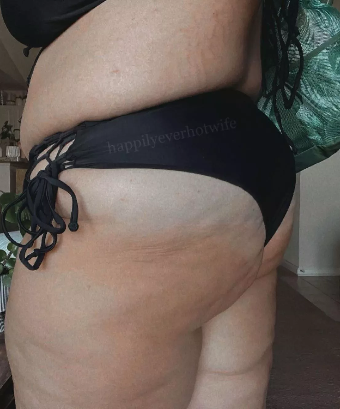 My bikini is a little more cheeky than it was last year, as you can tell by my tan lines hehe