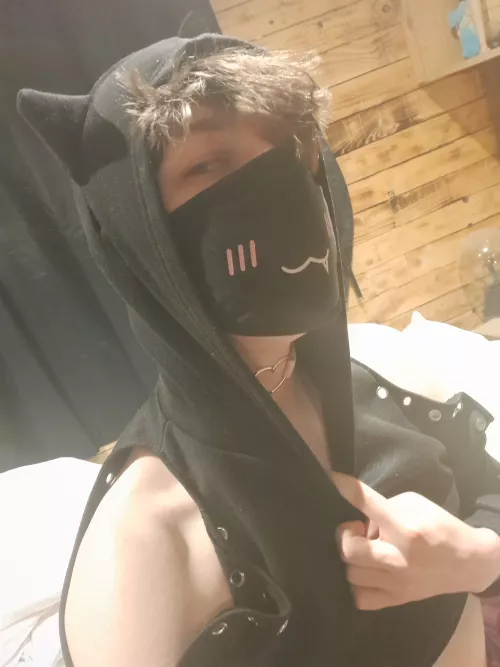 My hair is a bit short but I feel sorta cute :P