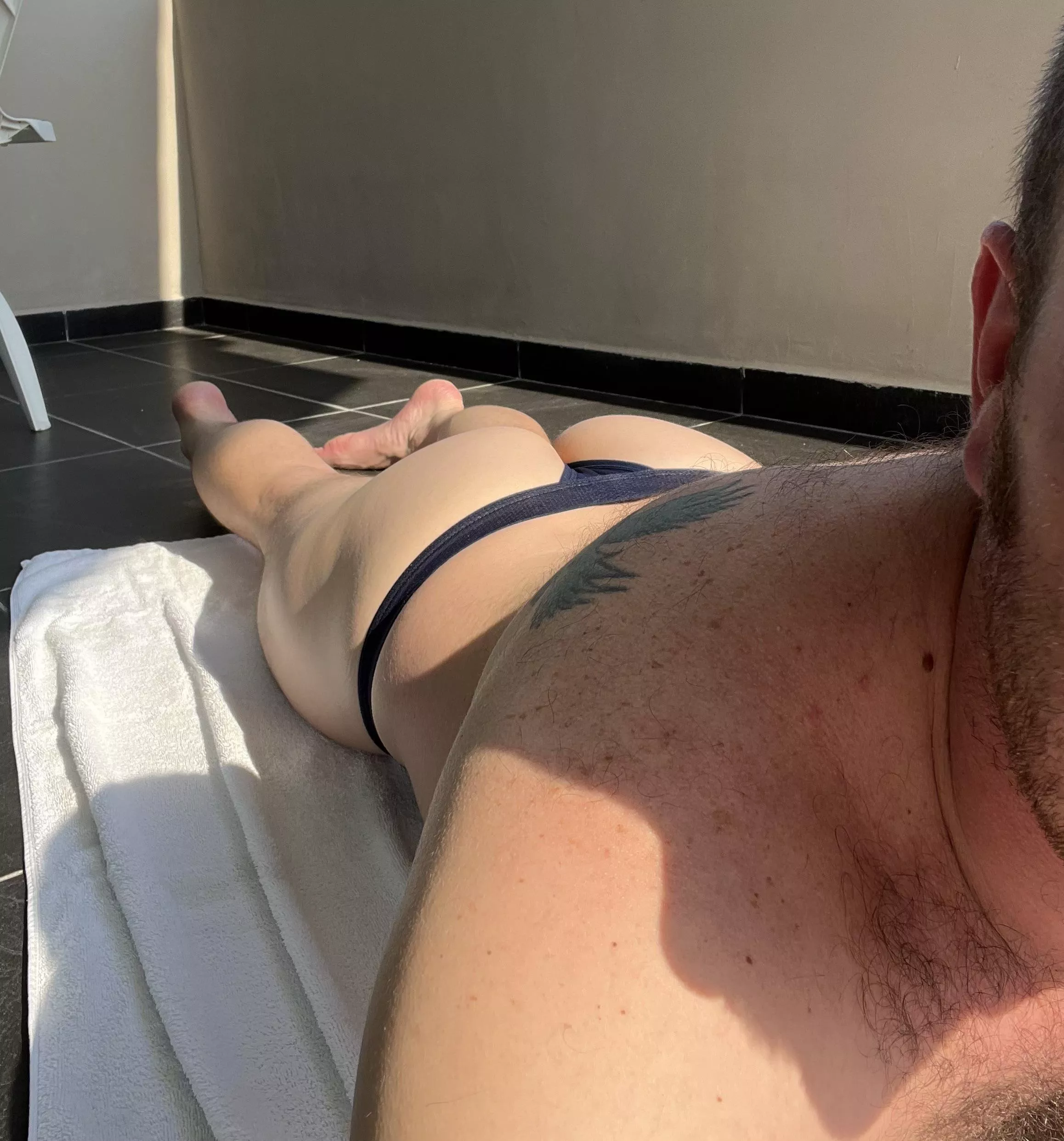 Same balcony, different day