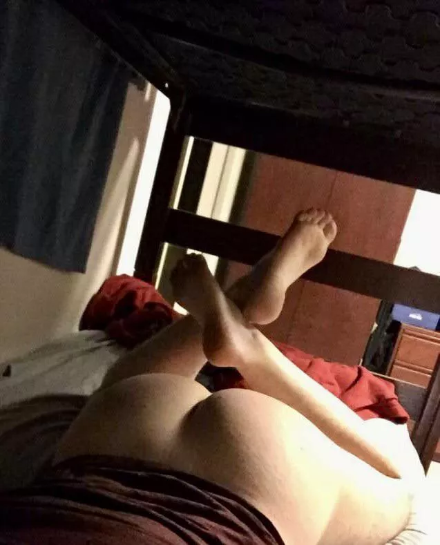 Say hi if you’d spank me