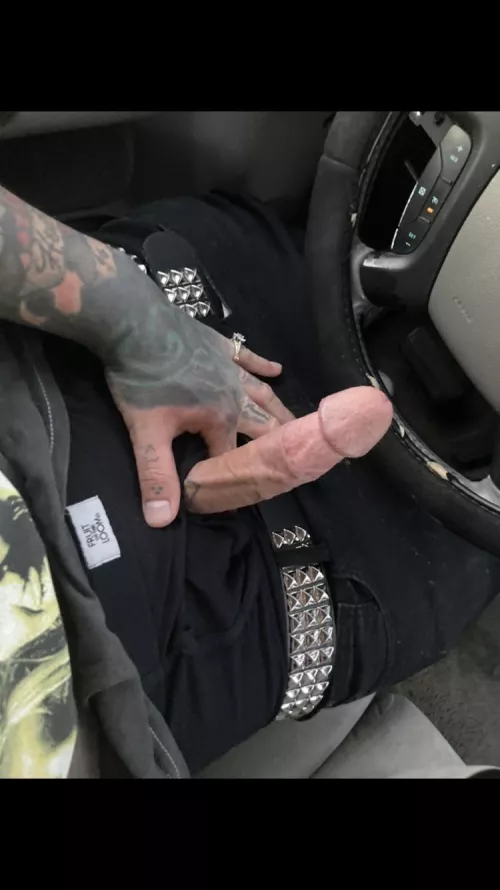 Stroking my hard cock in line at Starbucks 🤷‍♂️