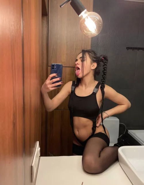 Tell me the size of your member with just one smiley