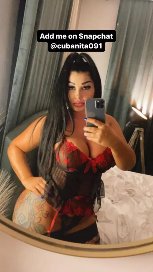 The fastest way to mommy’s heart is through her body 