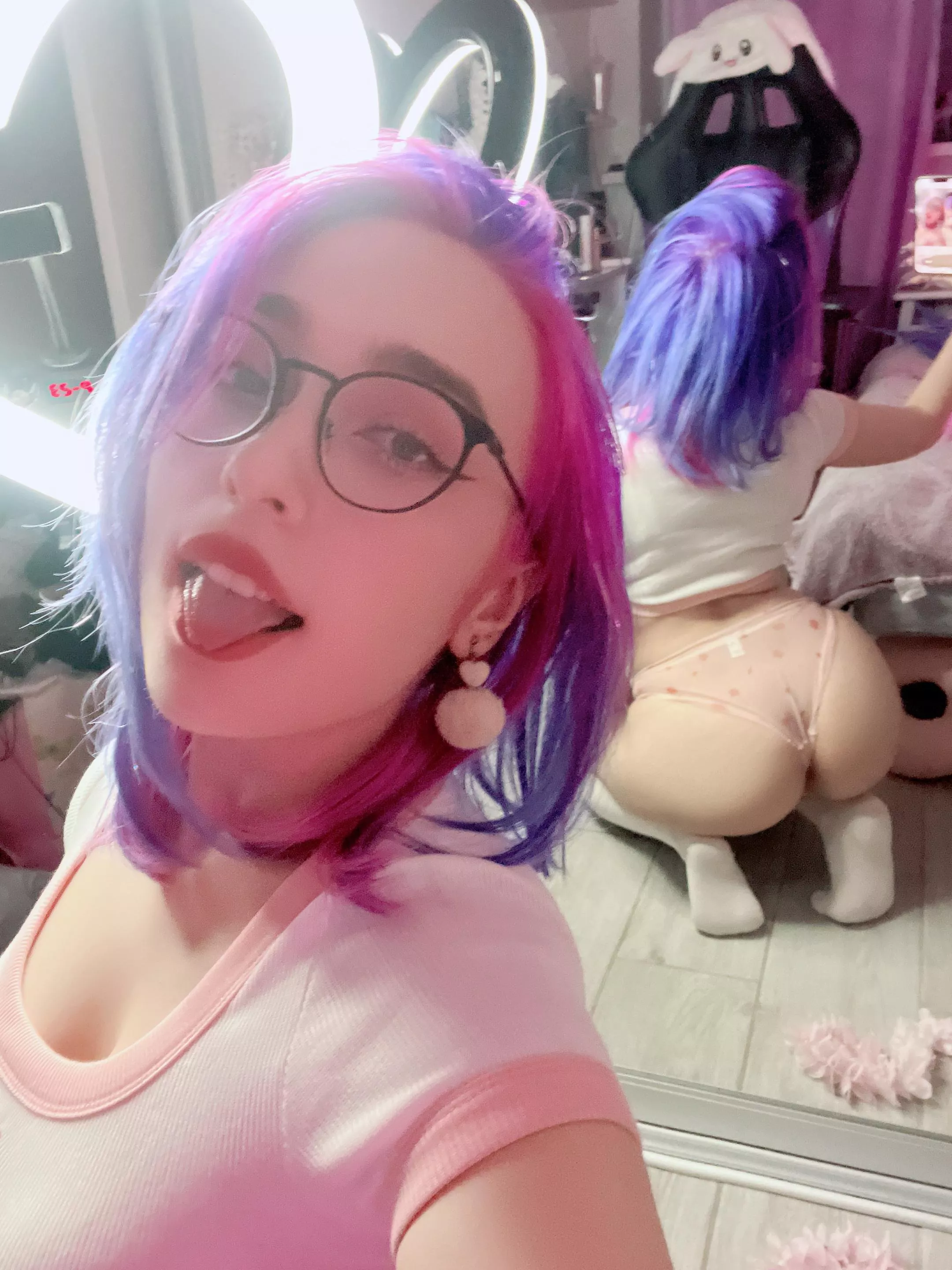 This tight pussy will drain your balls dry, would you still slide in?