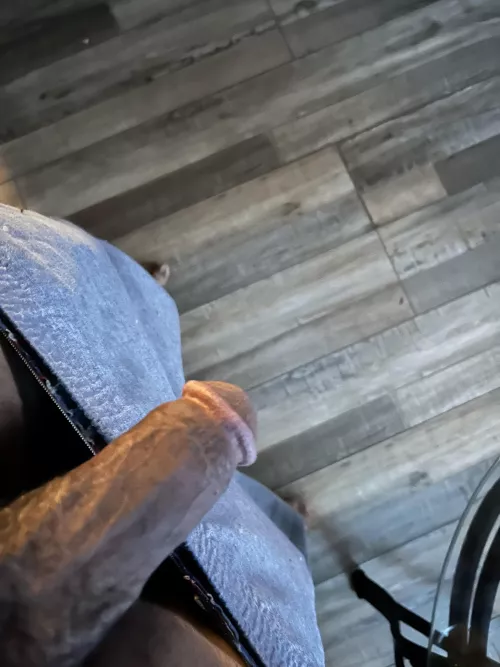 Who’s hungry 94513 dl hit me