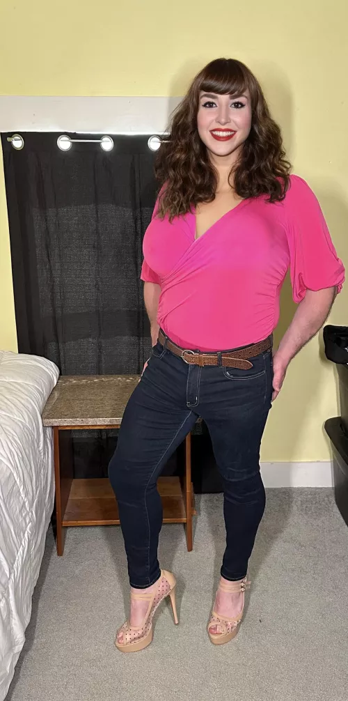 Who’s taking me to Easter dinner!? I didn’t get all cute for nothing…