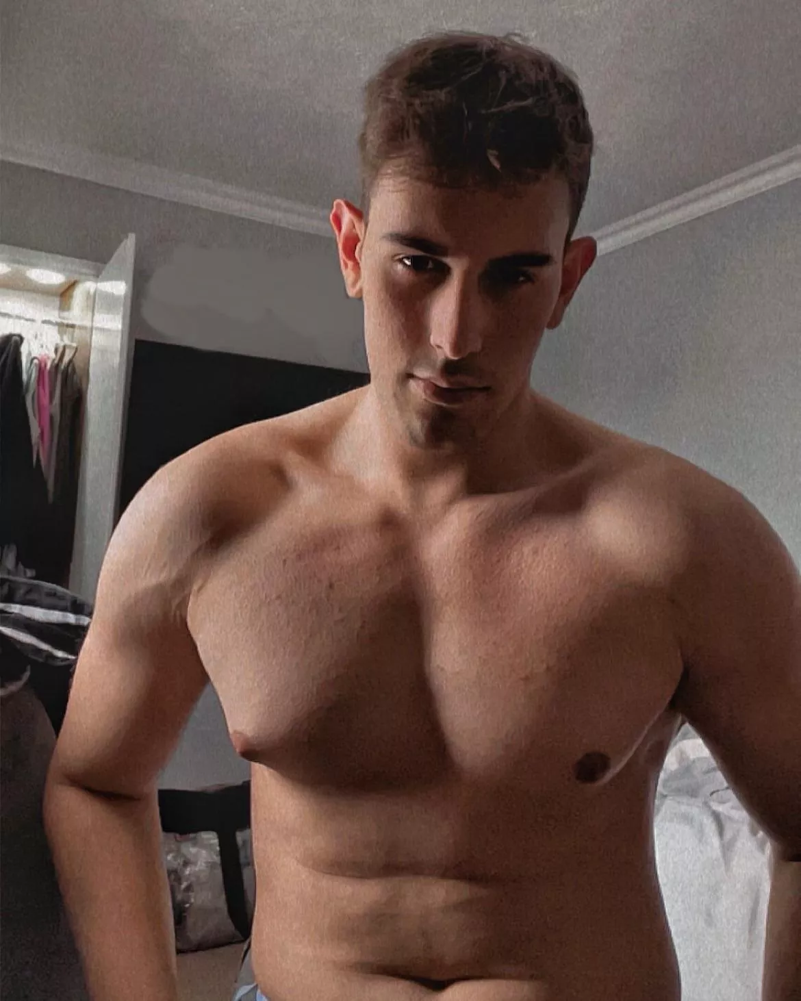 Would you quit your job to be my full time sex slave? (i’m quite demanding) 