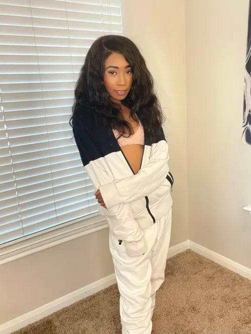 Your jacket is a good boyfriend material... I also looove your manly scent on it ughh