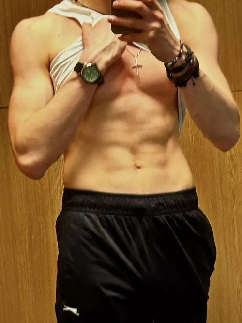 [18] first post on this sub