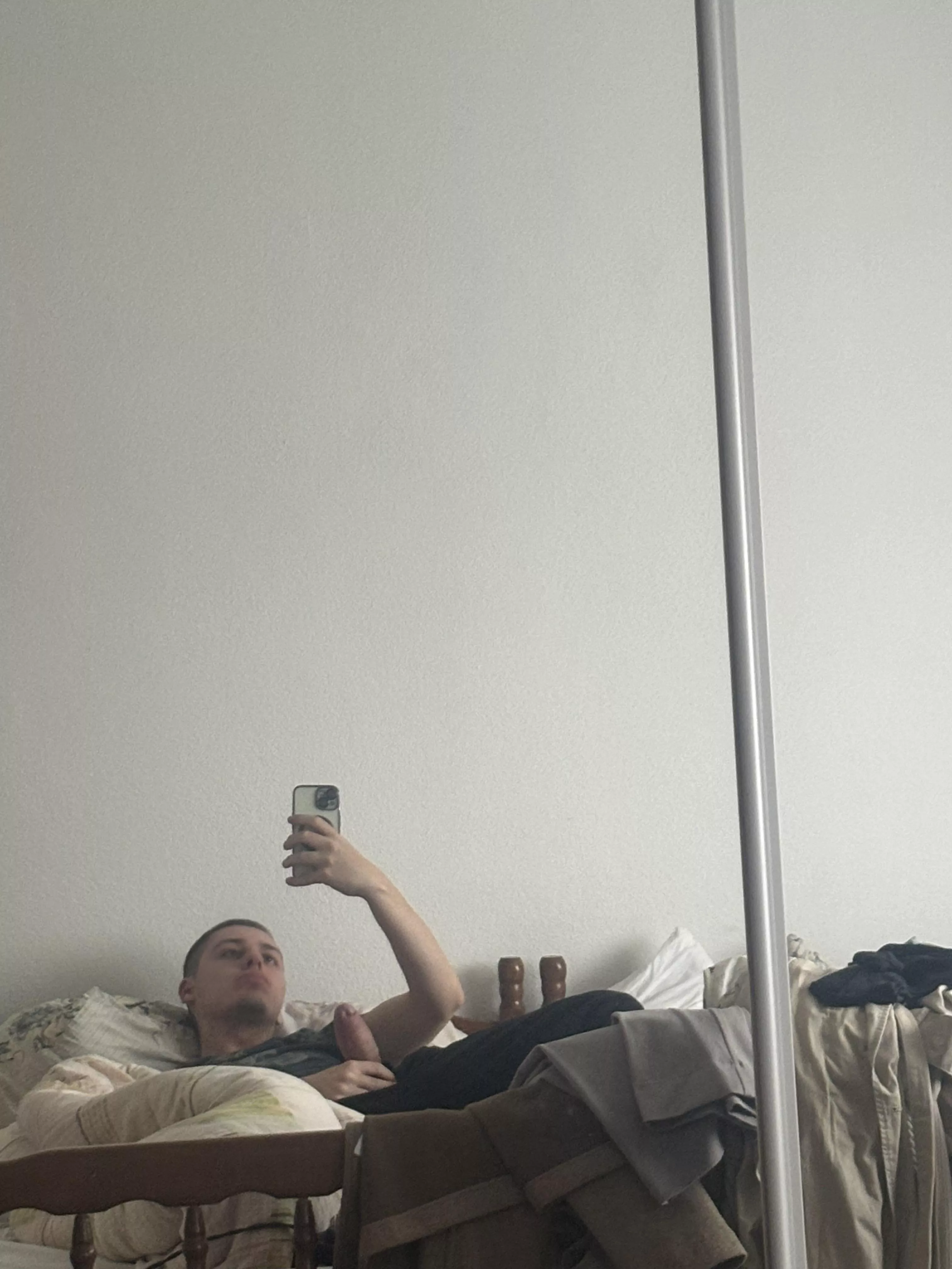 18 recently started jerking off for the first time, come pm