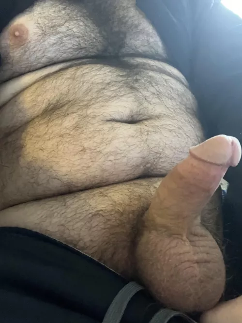 [28] Woof 😏 DMs always open 