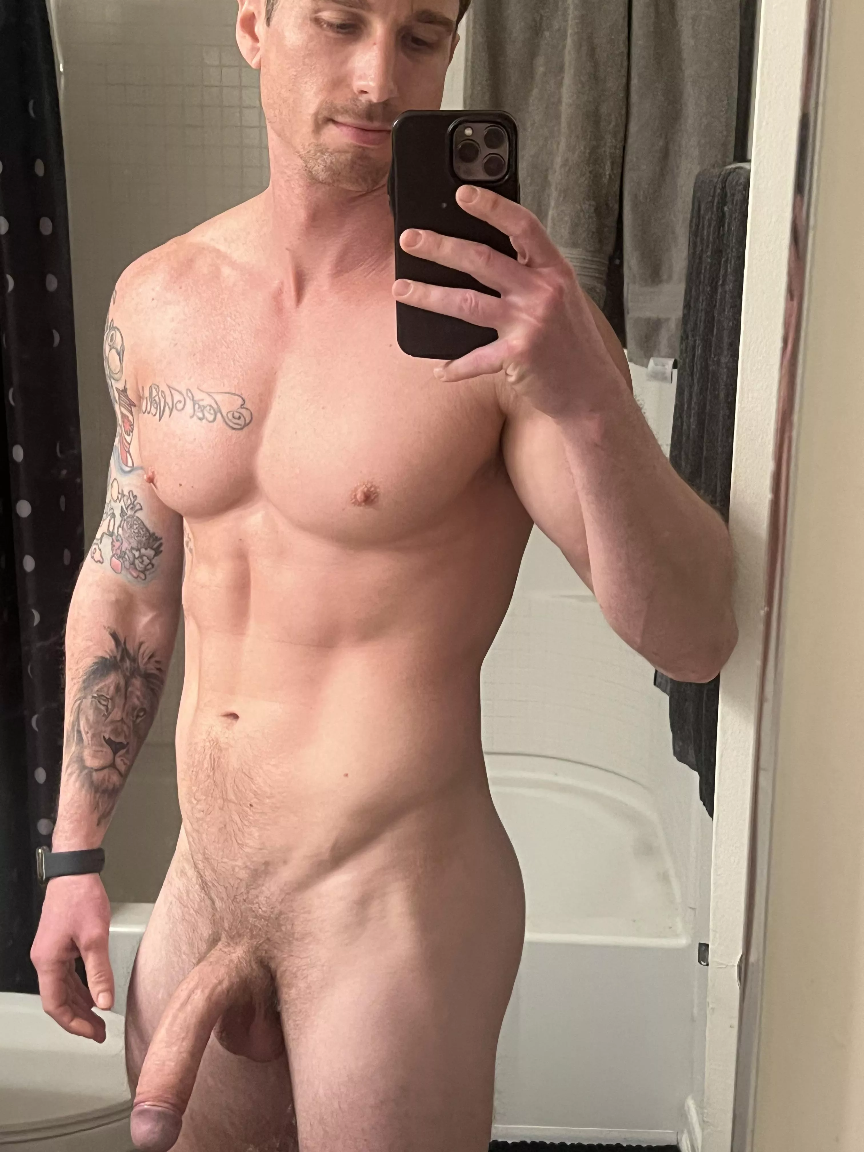 Any west coast girls? 🫣