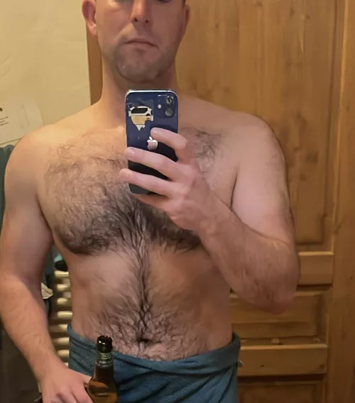 Anyone fancy joining me for a beer? 40 m uk. DMs are open