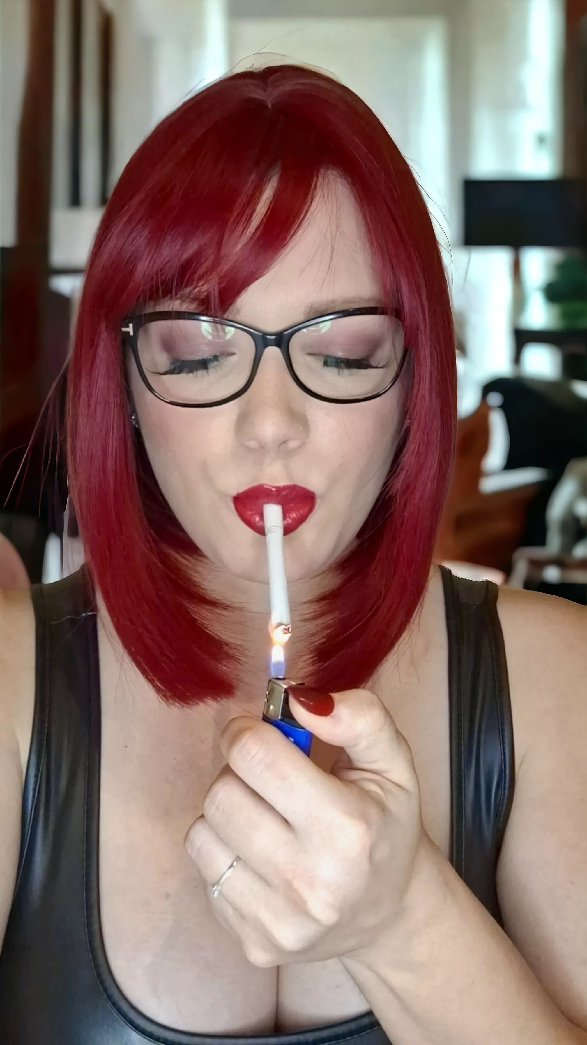 Anyone with #smoking fetish?