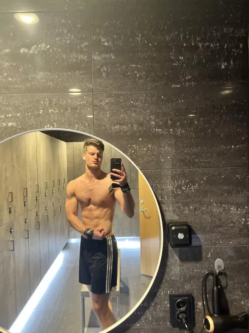 Bro I’m sweaty, wna lick it off?[24]