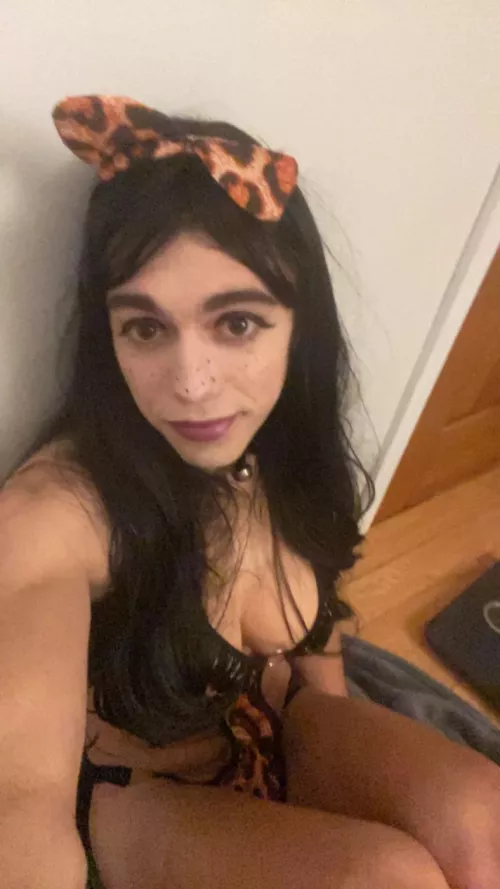 Can someone caption me🥺