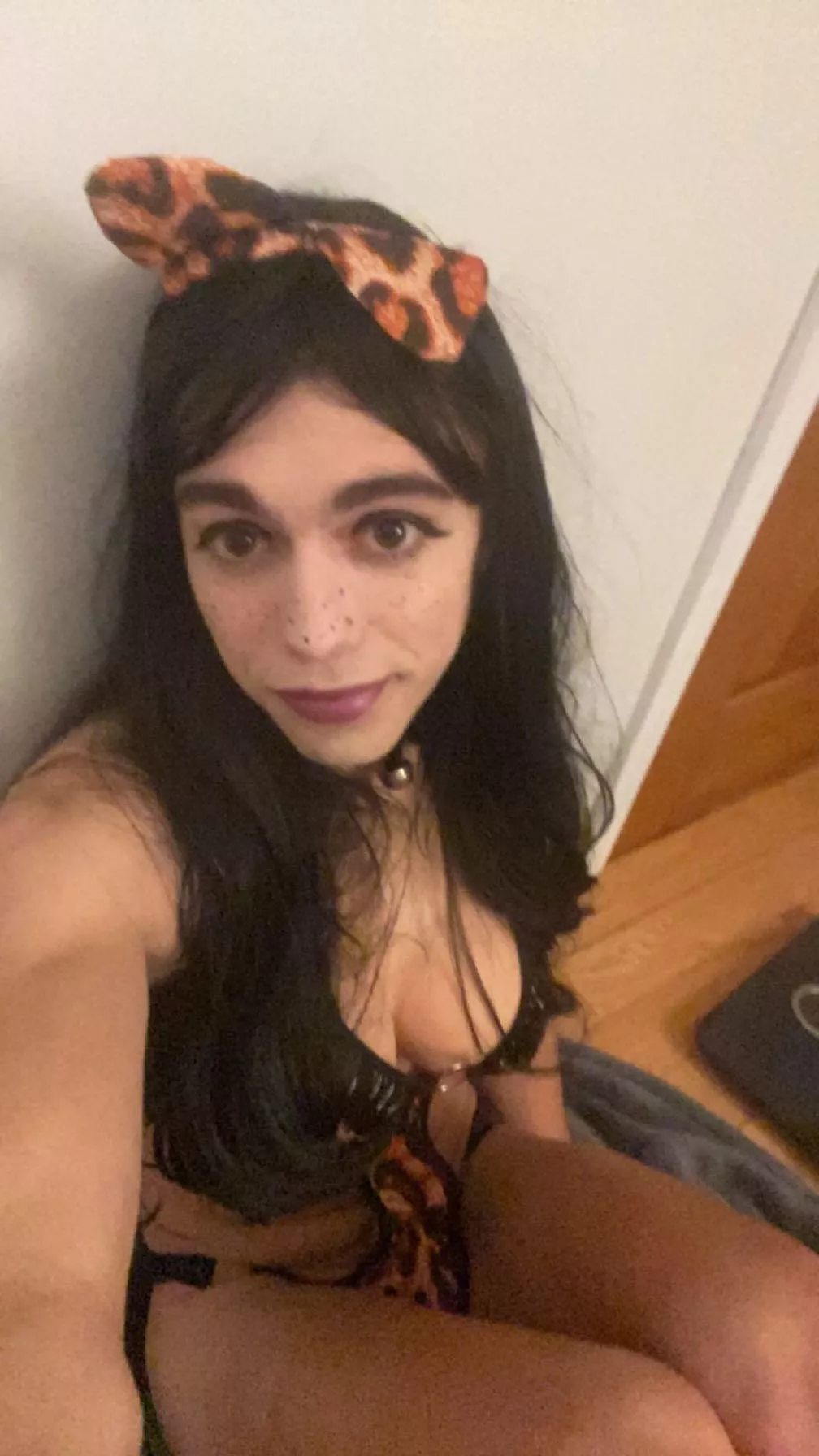 Can someone caption me🥺