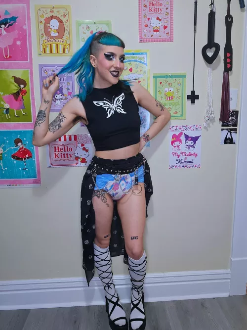 Come on goth diaper barbie, let's go party! 