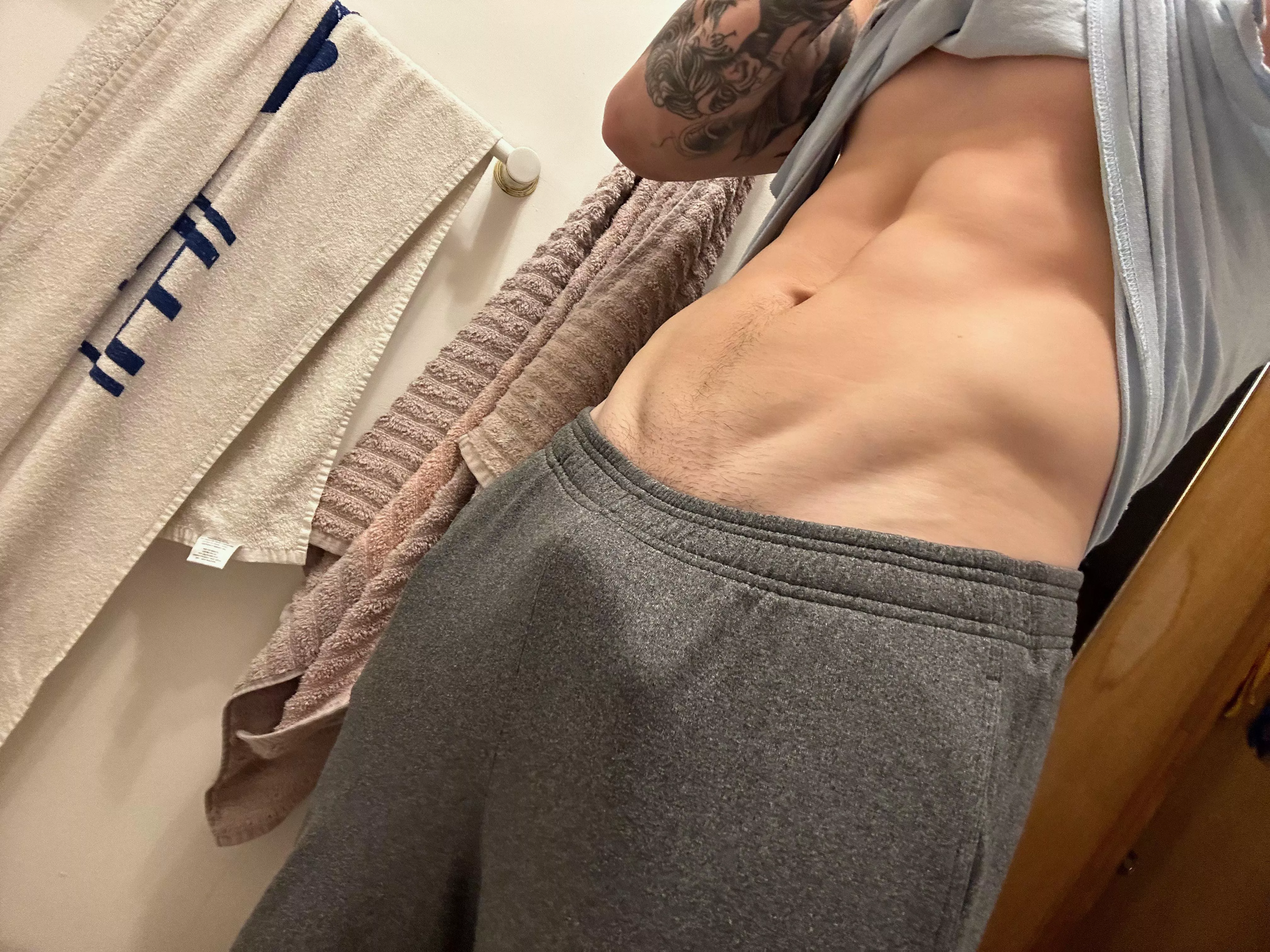 Everyone at the store kept looking at me funny (28)