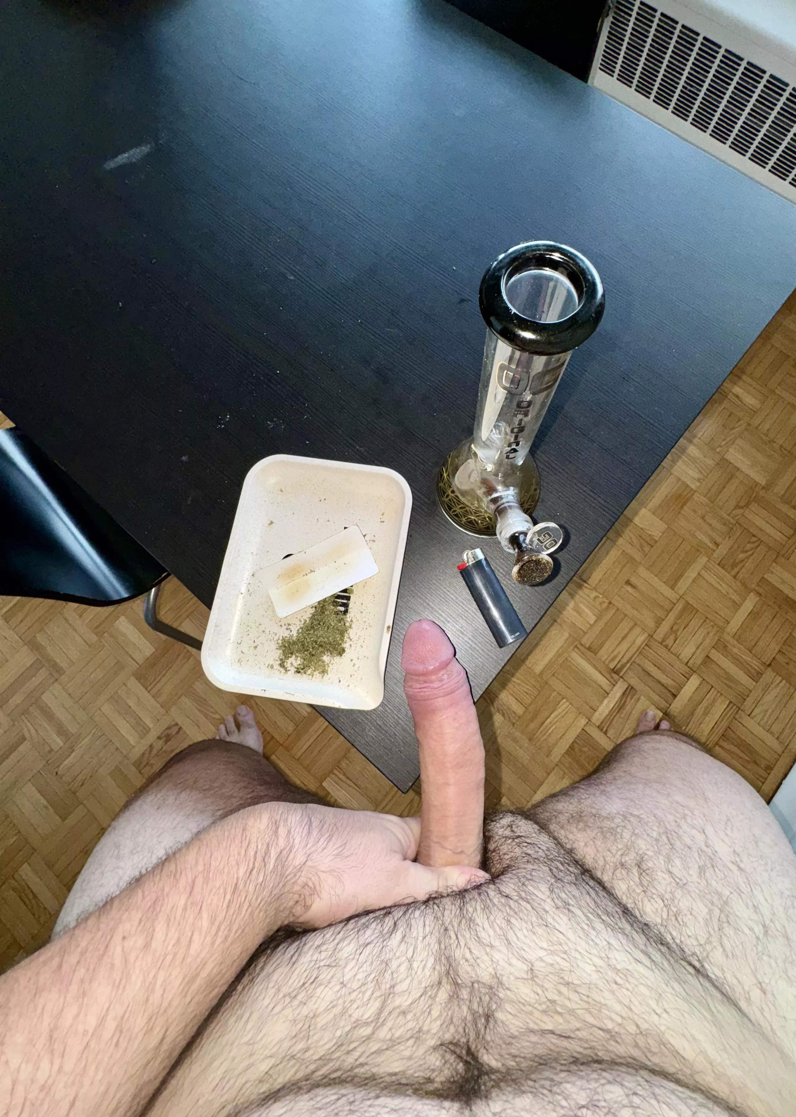 Good (M)orning, thick dick and bong rips