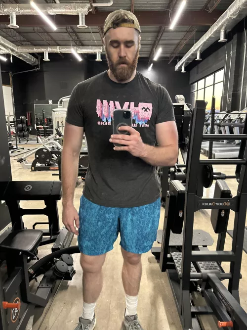 Had a great workout on Saturday. How do yall think I looked? 30yo 6’5” bi man here 