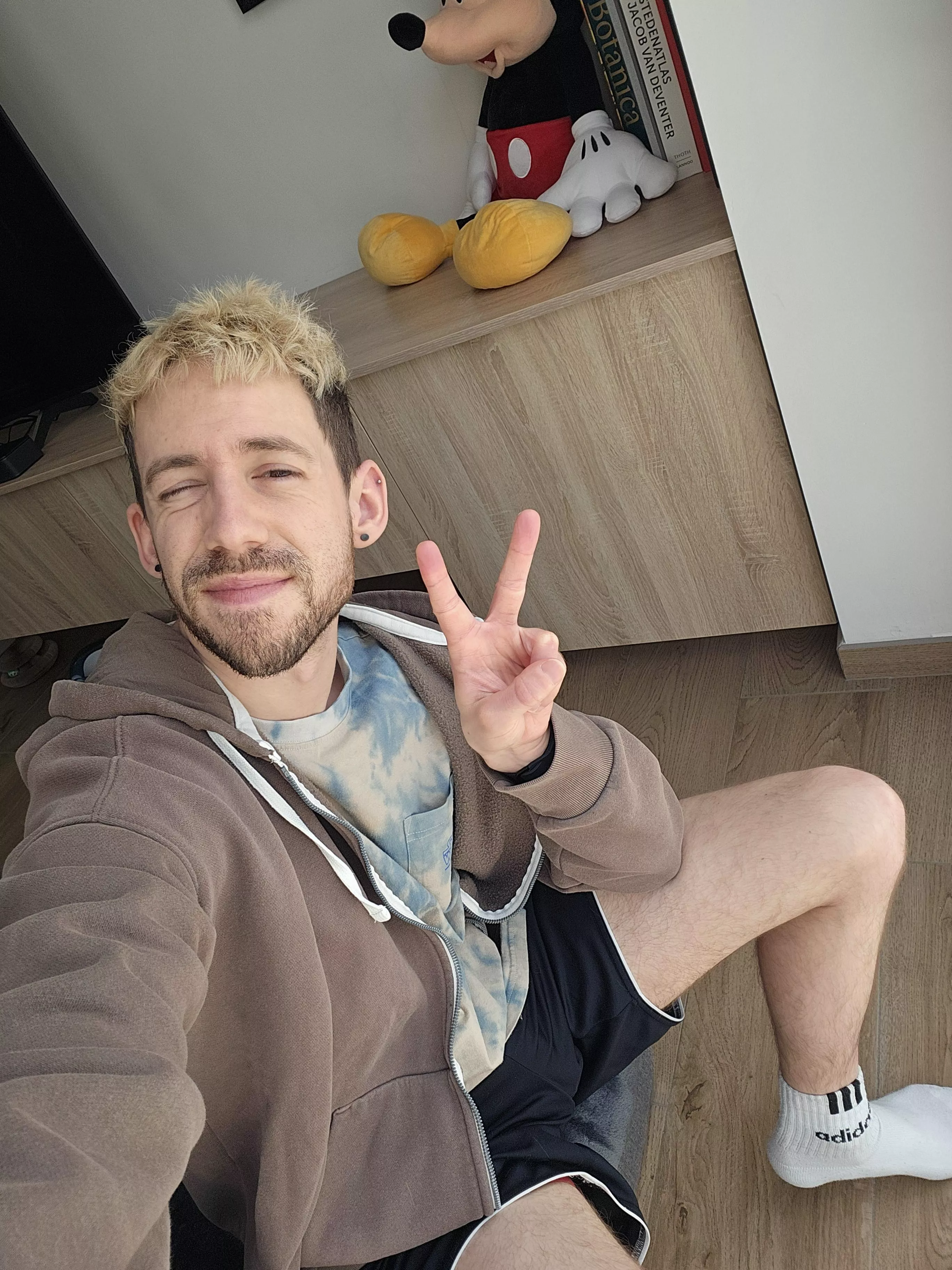 Happy Easter Monday 🐣 Happy Easter Monday 🐣