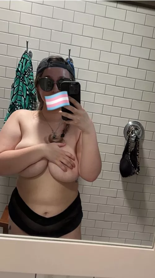 haven’t posted like this in a long time 🏳️‍🌈🙈 (q/24)