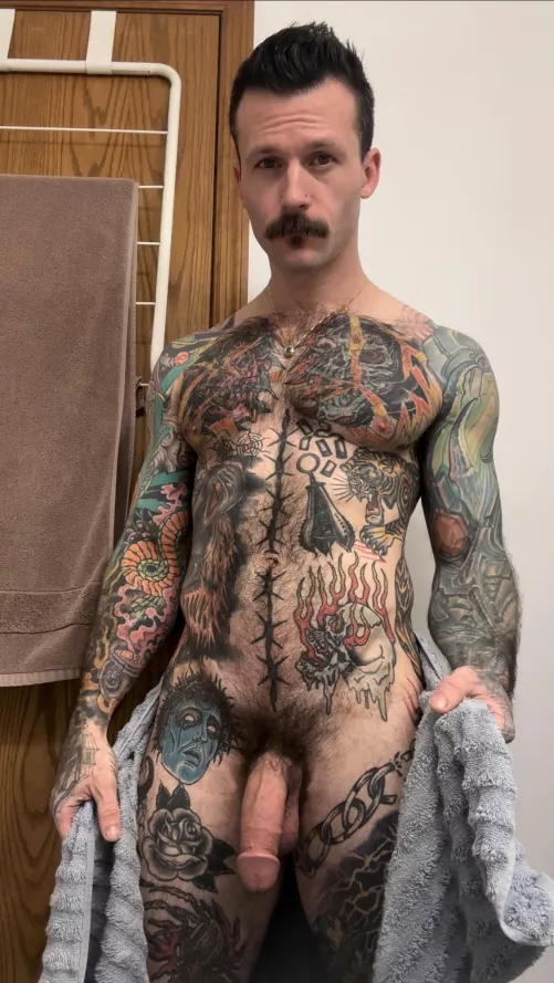 Heres your reminder that holiday candy is on sale