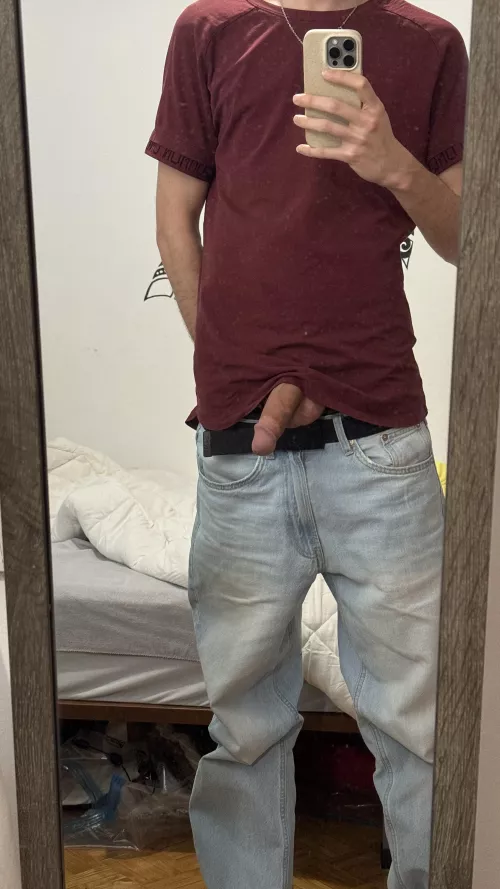 Hii everyone!! First time here 😄