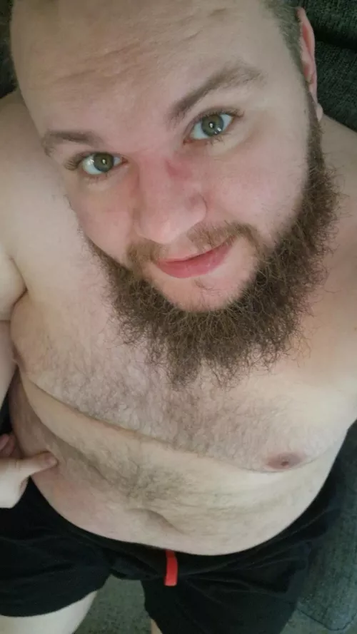 Holiday Monday means I'm not putting on any clothes! 34m Scotland 